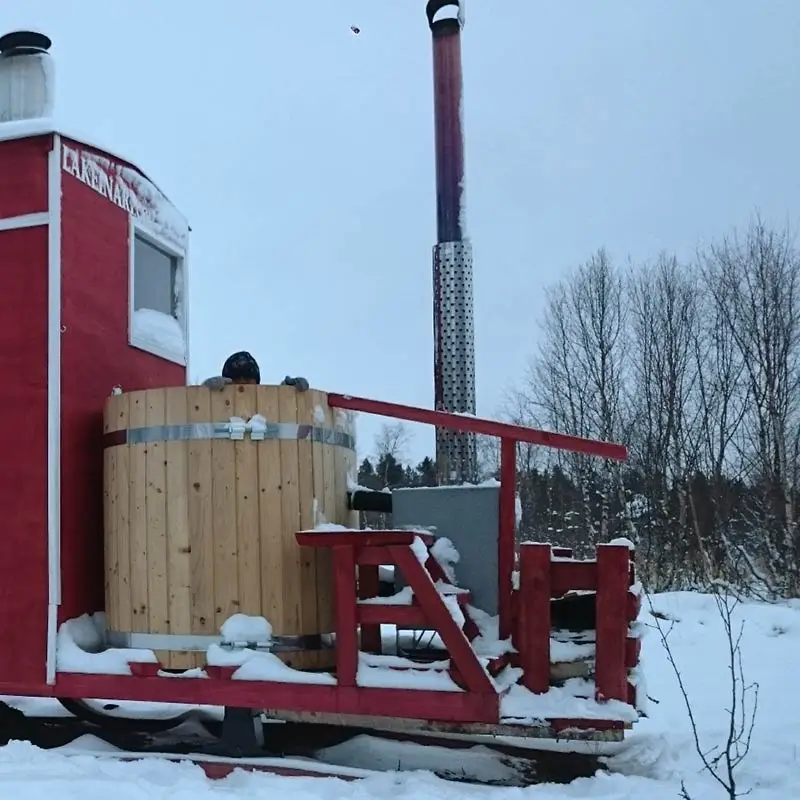 Badezuber oval im Winter